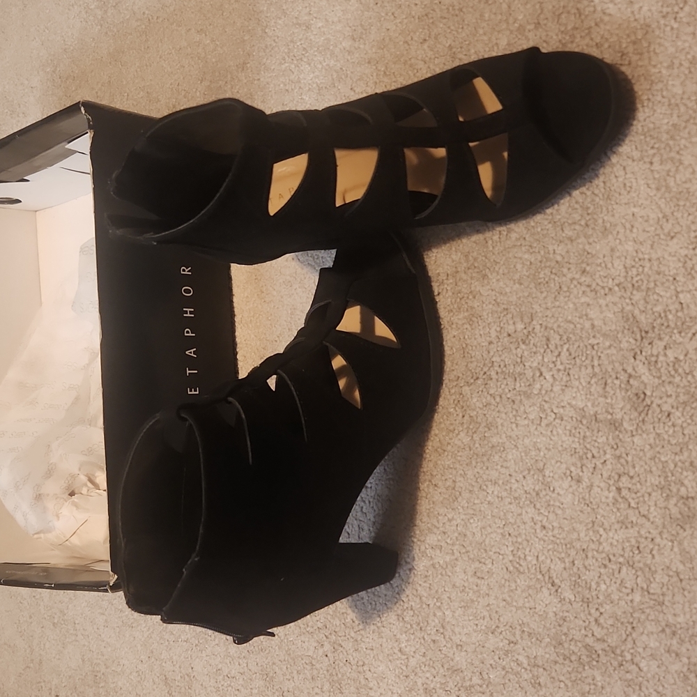 NEW black open toed heels size 7